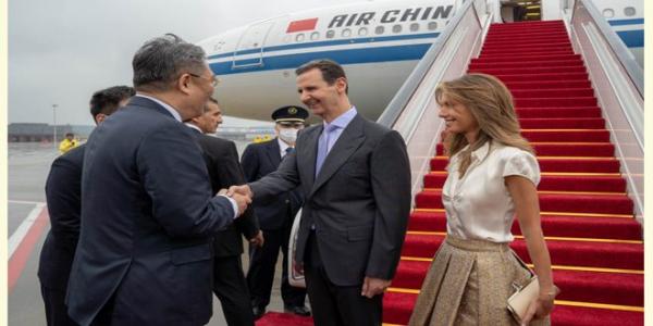 الرئيس الأسد والسيدة الأولى أسماء الأسد يبدأان زيارة إلى جمهورية الصين الشعبية