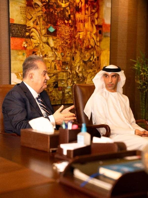 وزير التجارة الخارجية الإماراتي (ثاني بن أحمد الزيودي) يزور (فلاي شام) أول استثمار إماراتي في سوريا
