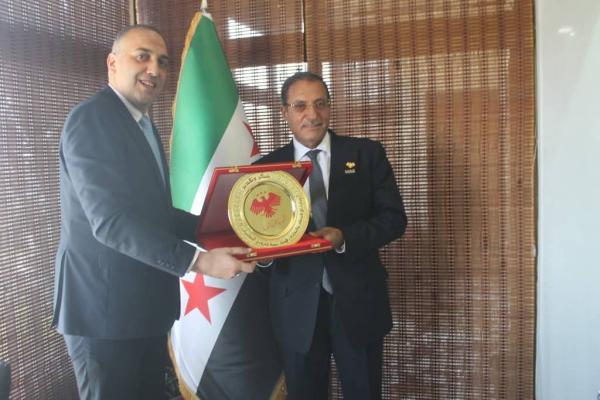 مدير هيئة (الصادرات) يستقبل رجل الأعمال موفق القداح