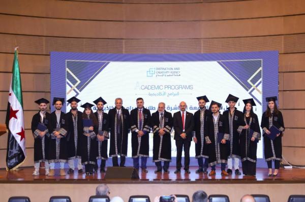 تخريج أول مجموعة متخصصة في هندسة الروبوتكس والأنظمة الذكية